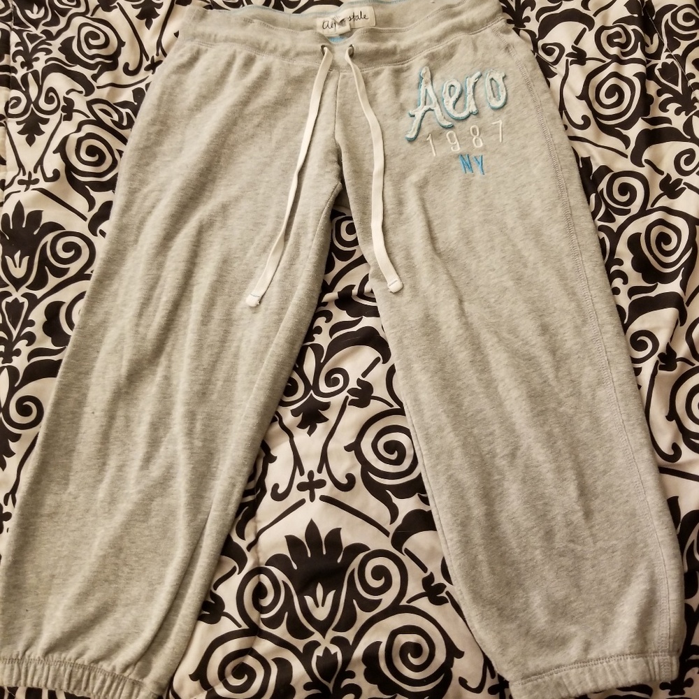 Aeropostal capri joggers
